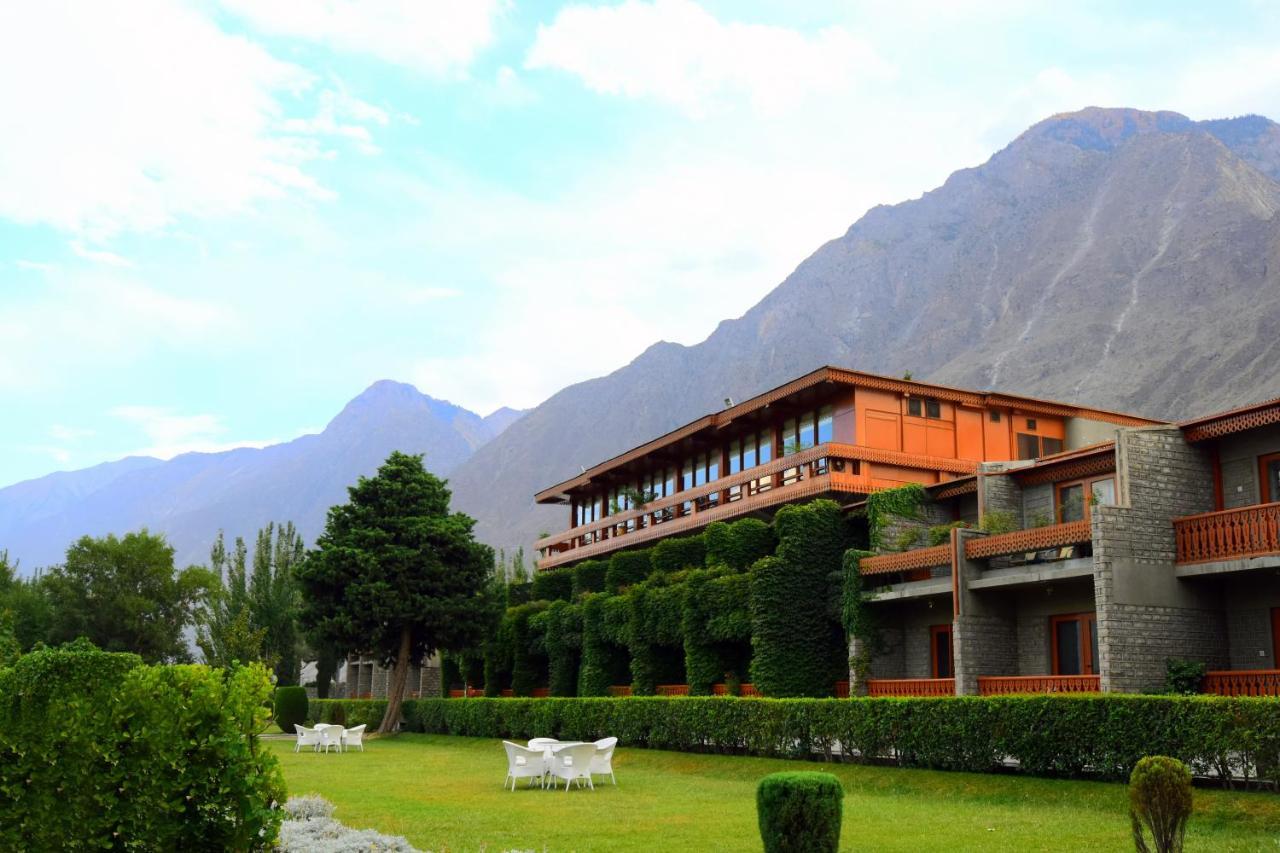 Gilgit Serena Hotel Exterior foto
